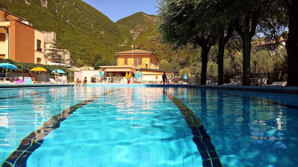 Hotel Terme Di San Vittore Genga  Exterior photo